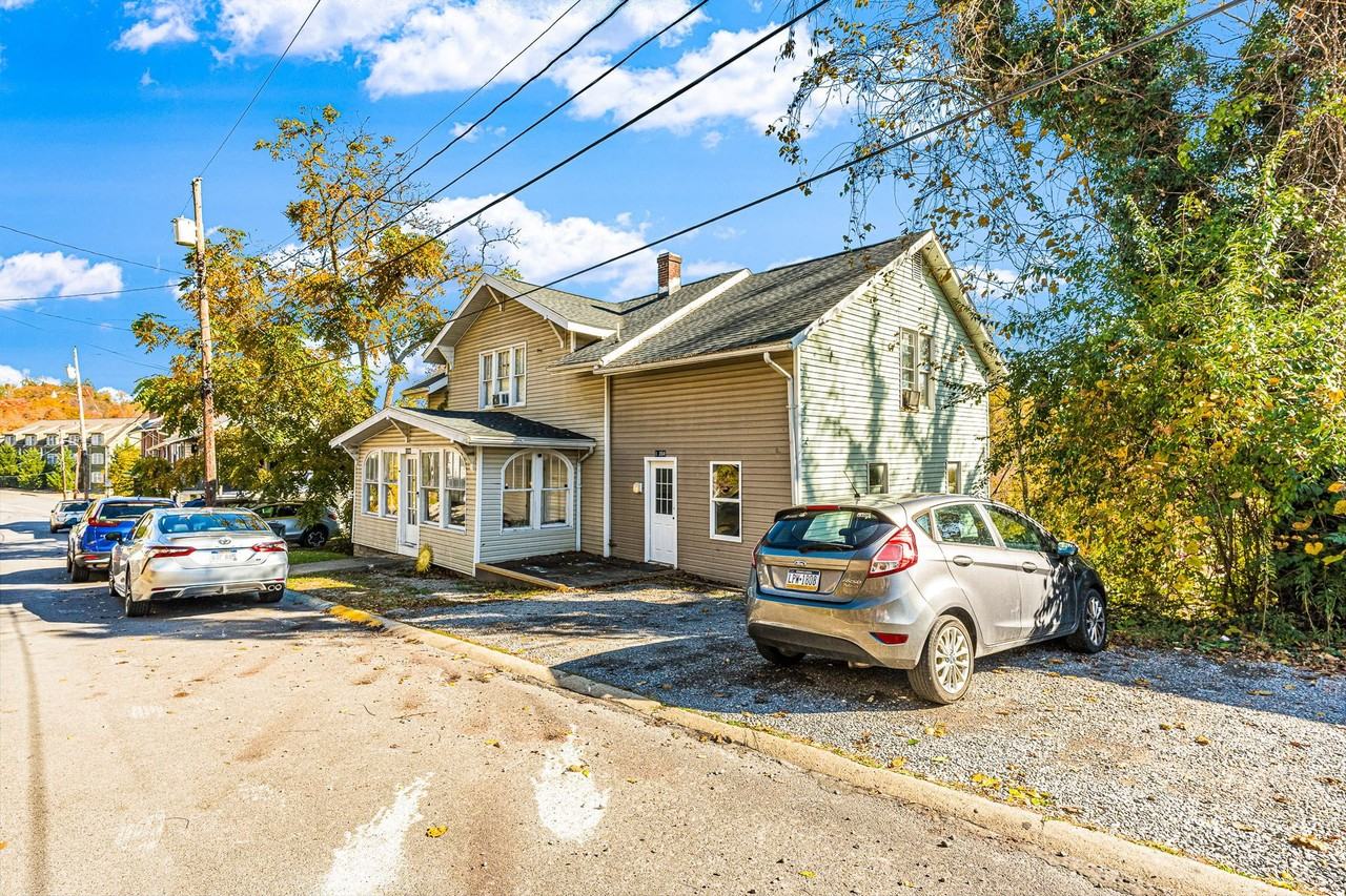 135 Lorentz Street - Photo 2 of 34