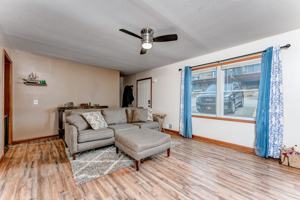 featured image of 9 Riddle Ct