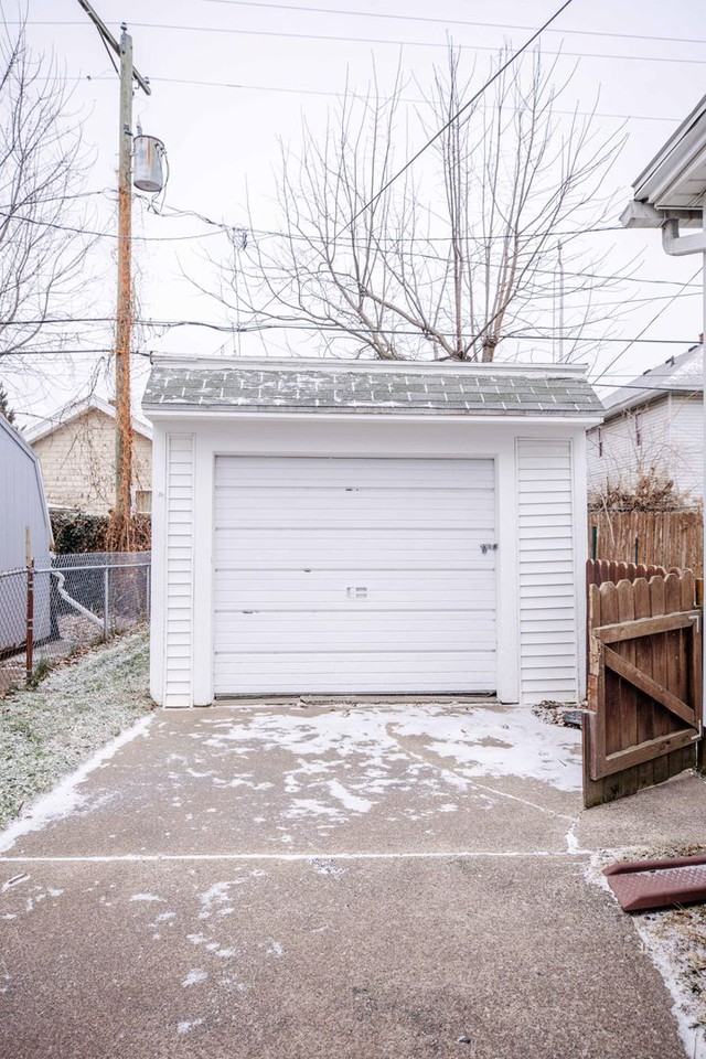 4209 Parrakeet Ave - Photo 4 of 31