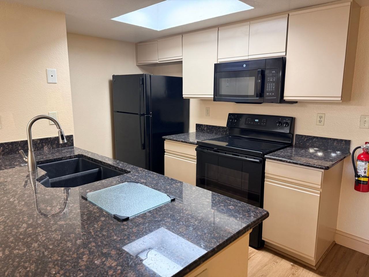 2498 Sweetwater Club Cir - Photo 7 of 17