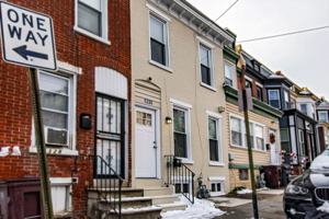 featured image of 1330 Lancaster Ave