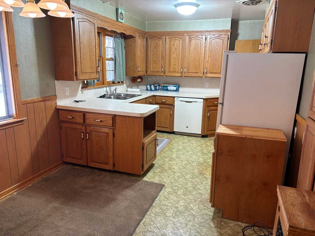 3833 Canal Ave Sw - Photo 4 of 22