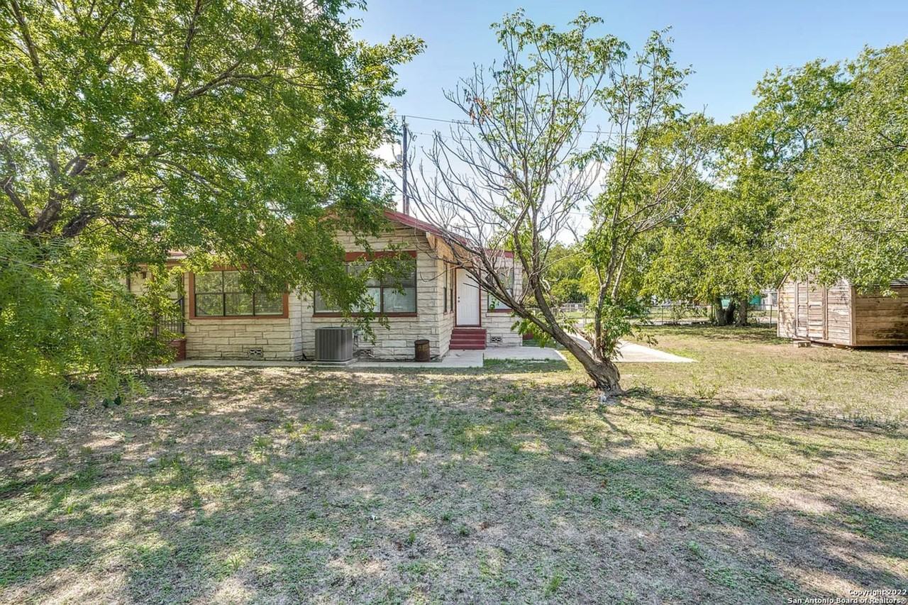 2739 Se Loop 410 - Photo 4 of 31