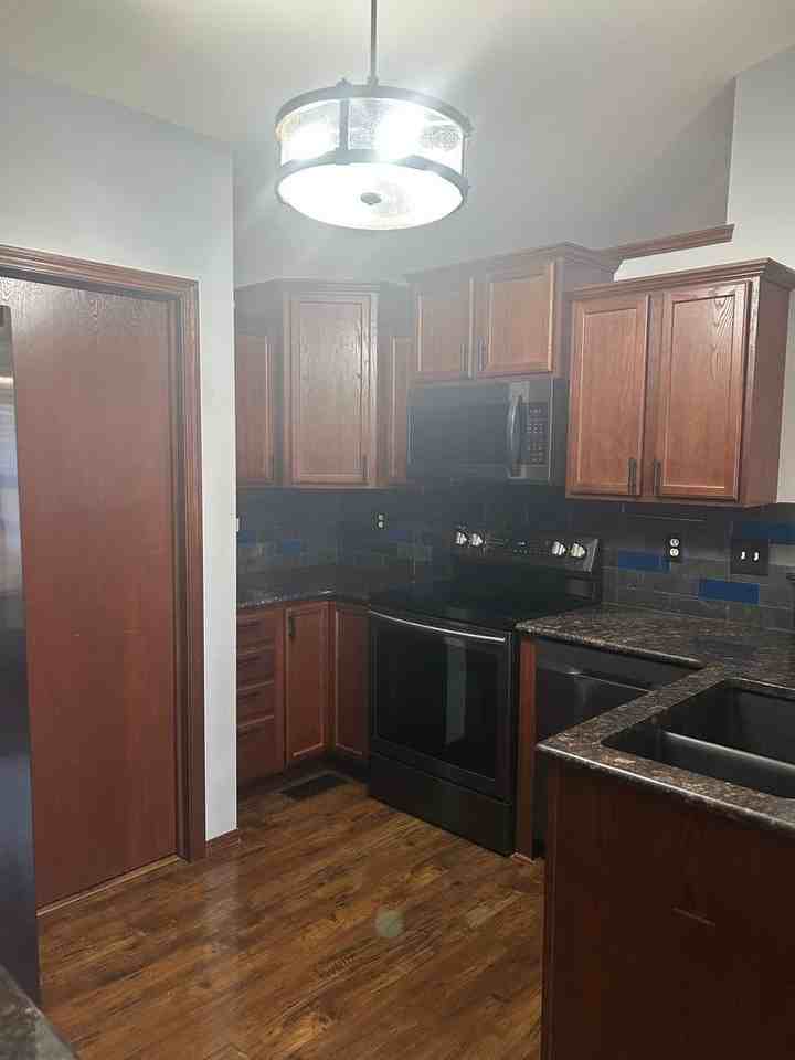 2918 N Emerson St - Photo 3 of 33