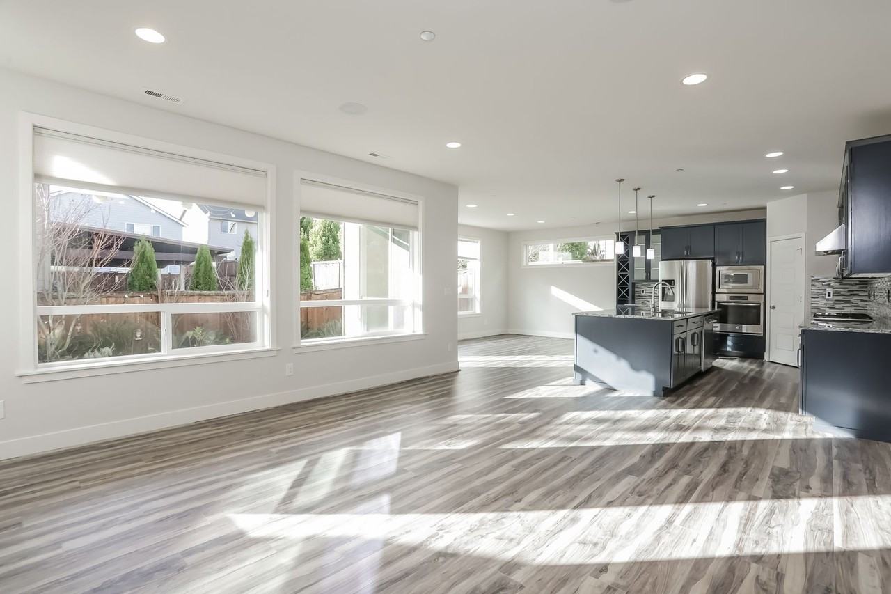 702 153rd St Sw - Photo 3 of 15