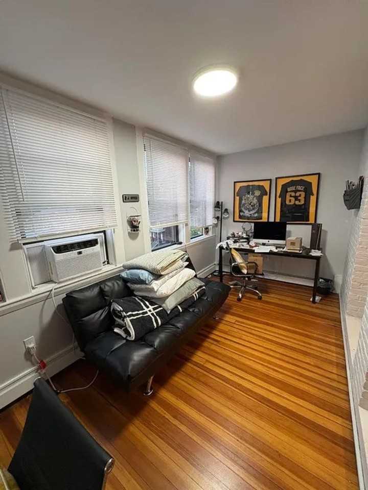 11 South St - Photo 4 of 8