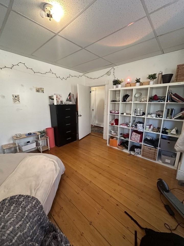 48 Fisher Ave - Photo 3 of 9