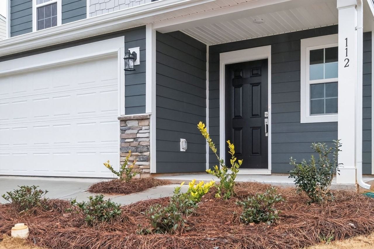 112 Rock Ave - Photo 5 of 37