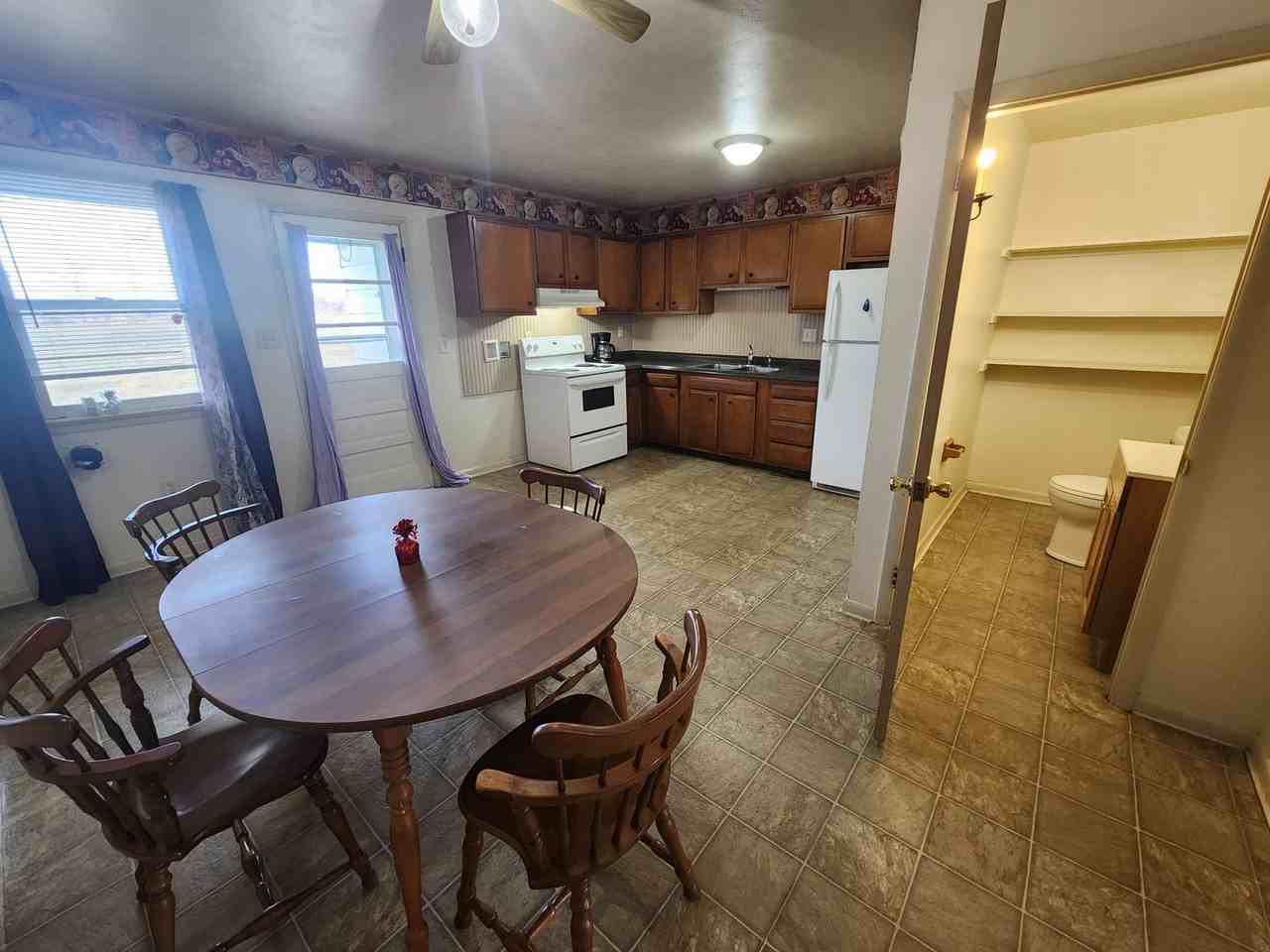 6233 Mountain View Dr - Photo 4 of 15