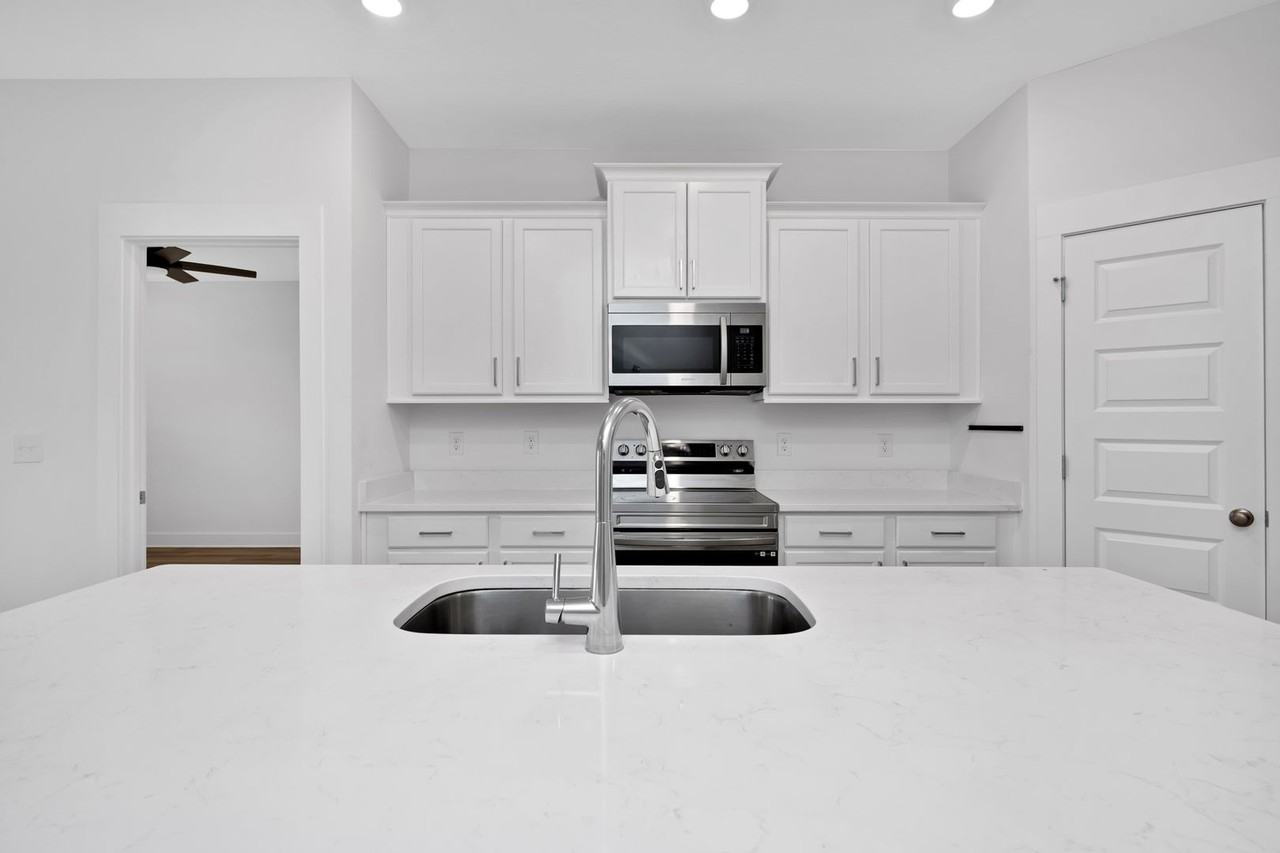 6525 Paso Fino Dr - Photo 5 of 32