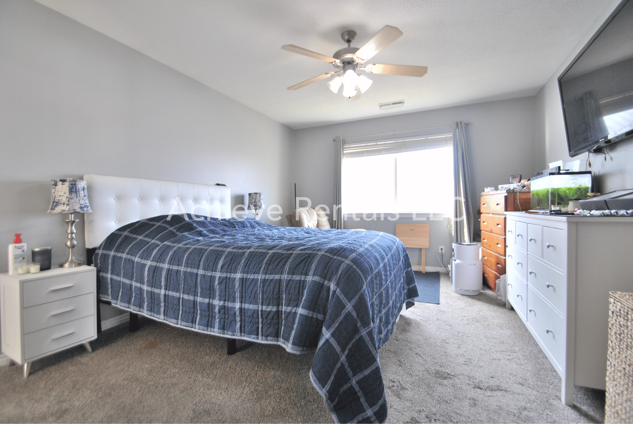 2297 S 770 W - Photo 6 of 12