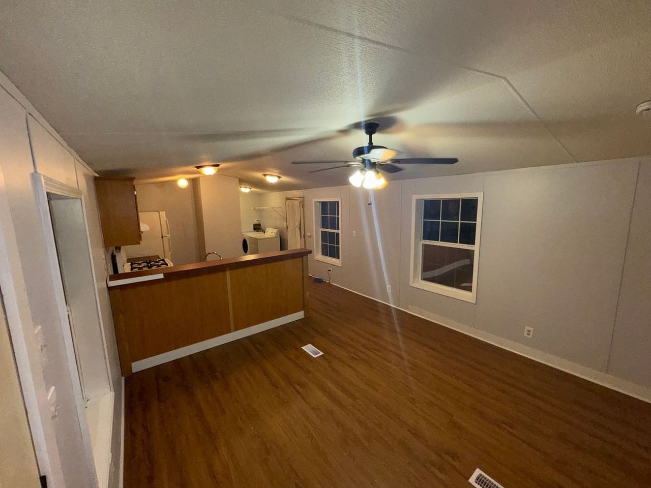 3 Row A Way - Photo 2 of 8