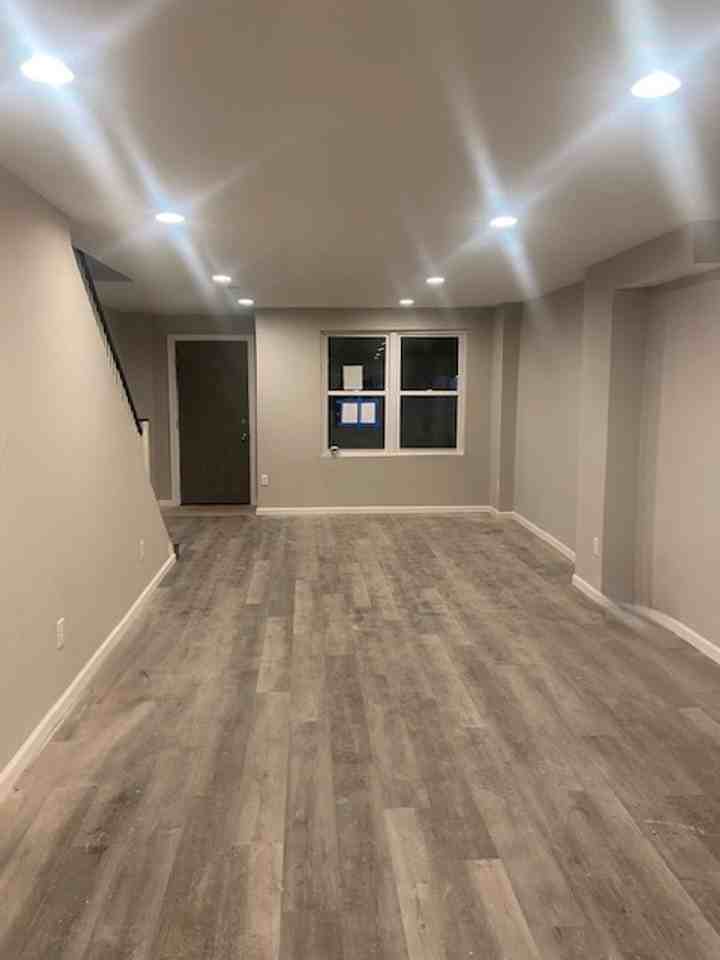 1513 E Mayland St - Photo 2 of 7