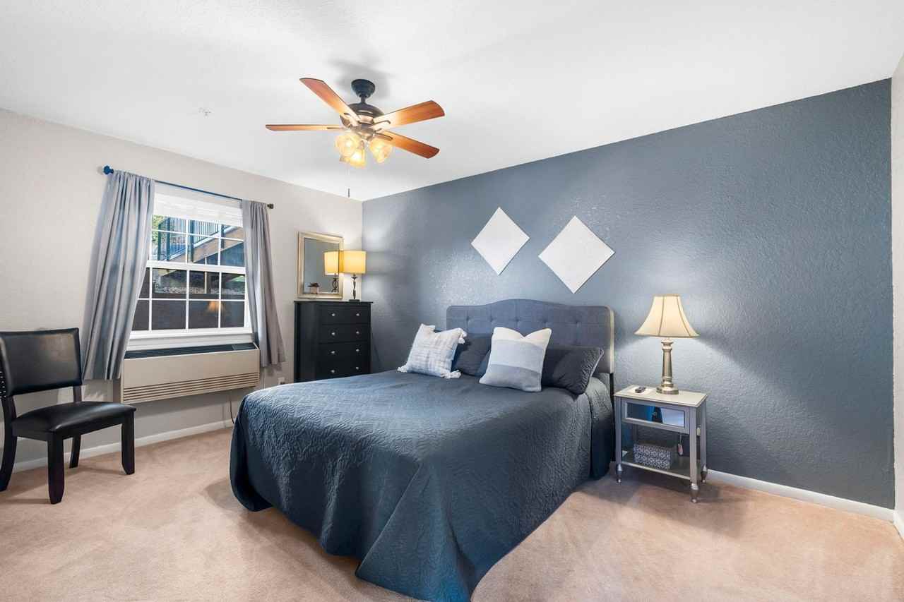 140 W Rockford Dr - Photo 4 of 15