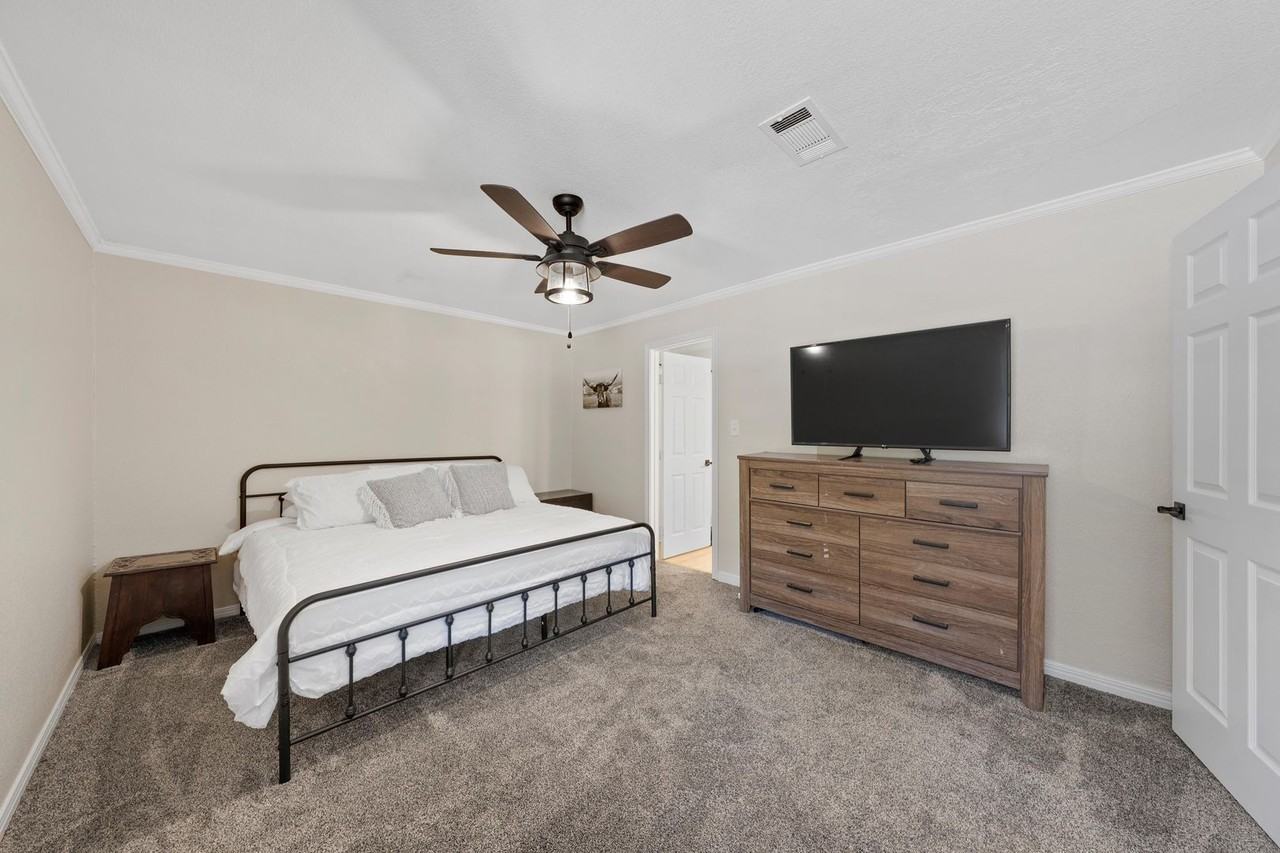 3108 S 3rd St - Photo 4 of 9