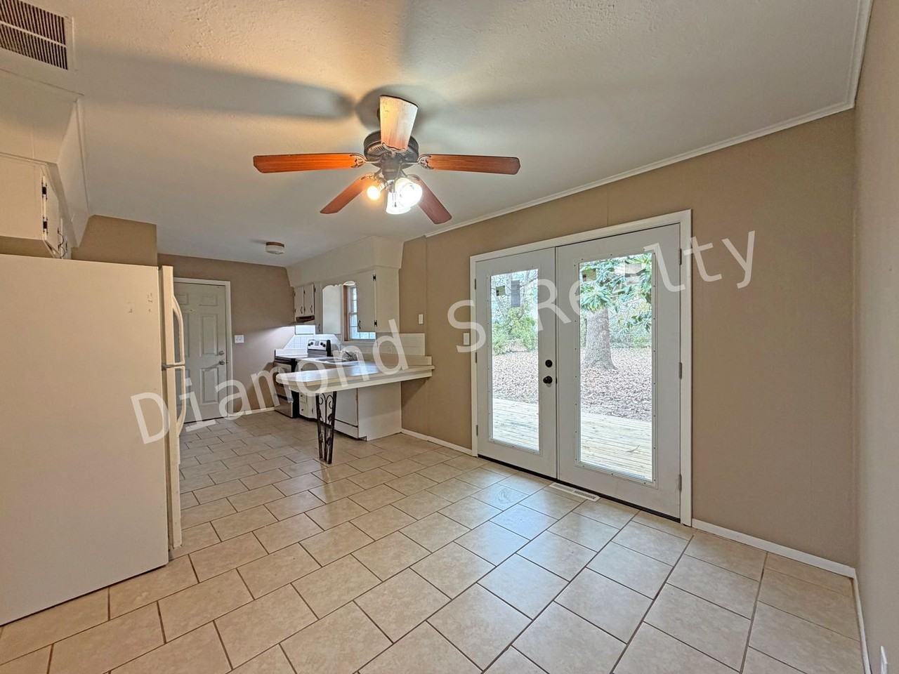 3305 E Seminole St - Photo 5 of 18