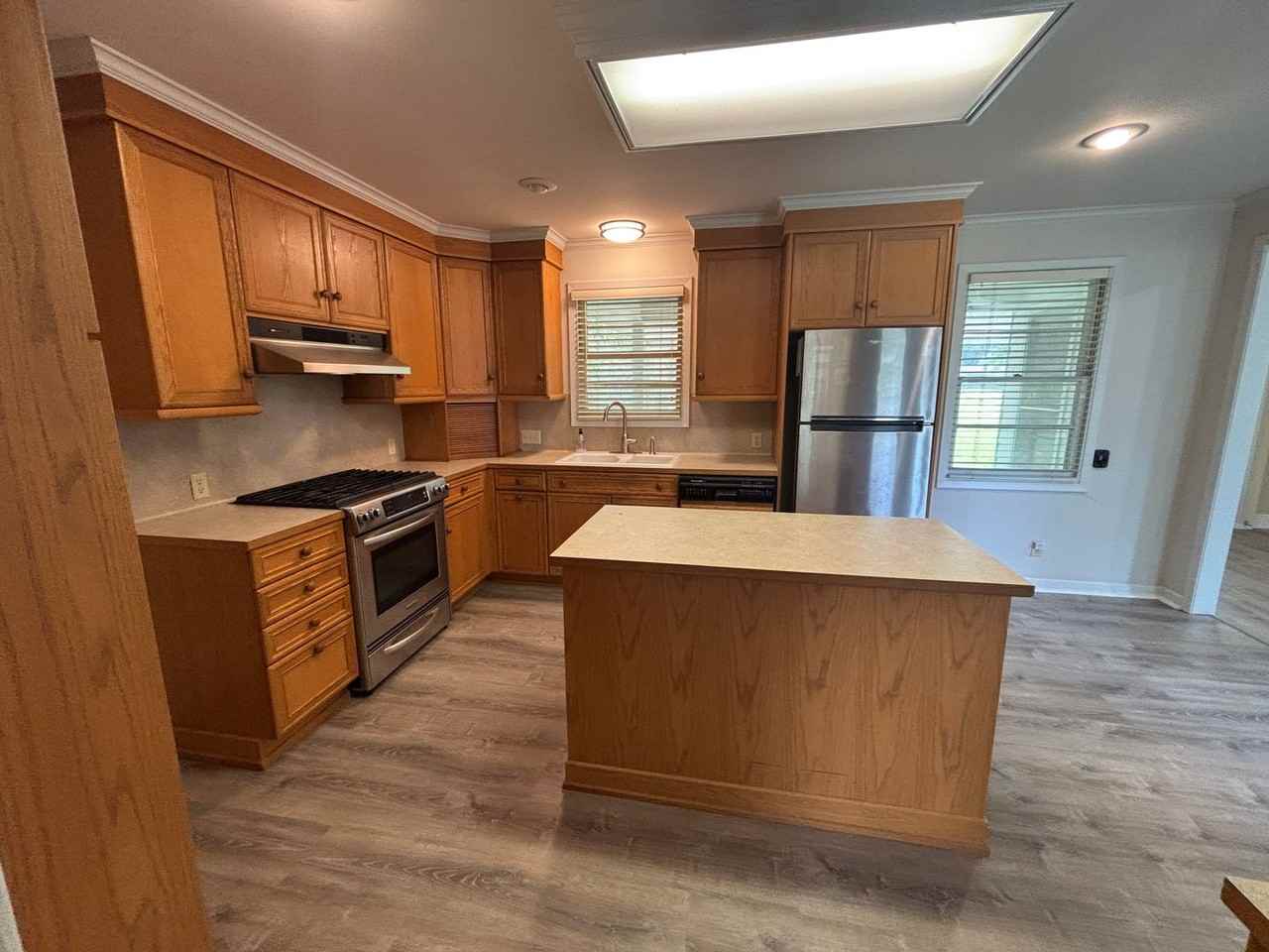 9834 Cal Rd - Photo 7 of 15