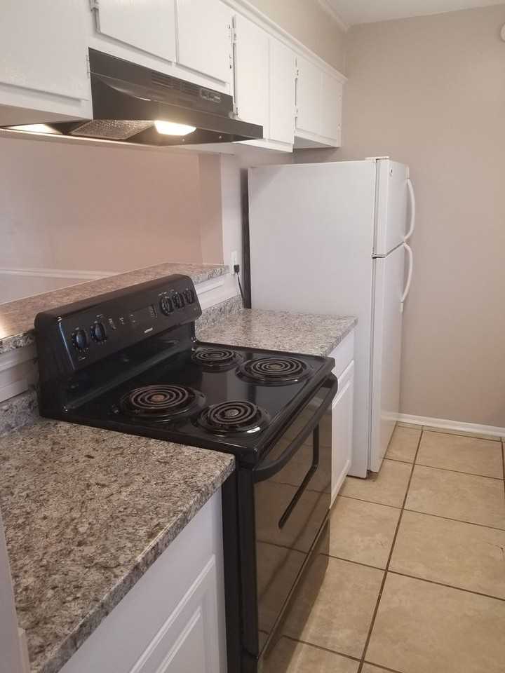 4374 Stumberg Ln - Photo 5 of 17