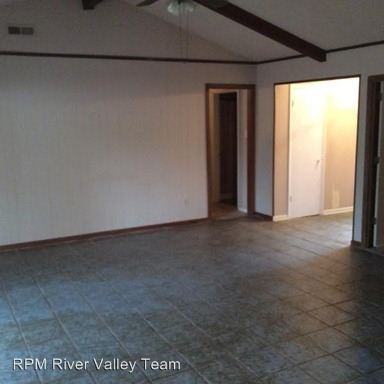 604 L St - Photo 2 of 4