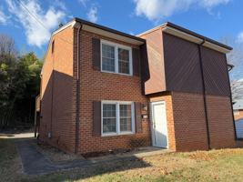 featured image of 3814 Plantation Rd Ne