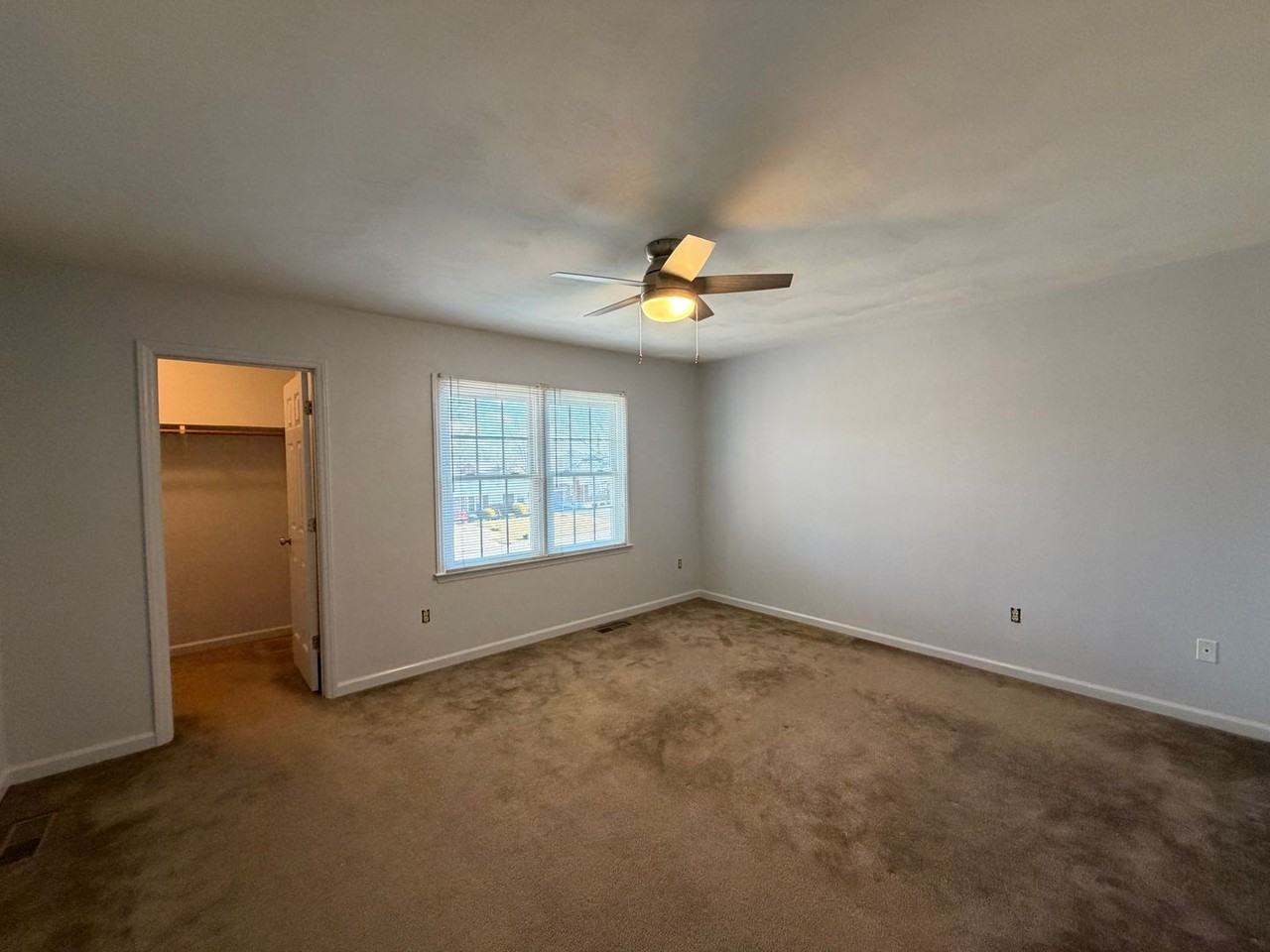 3814 Plantation Rd Ne - Photo 6 of 12