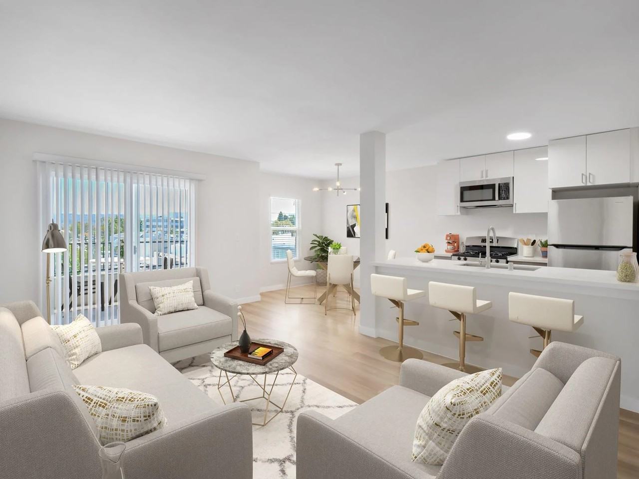 4006 Emerald St - Photo 3 of 10