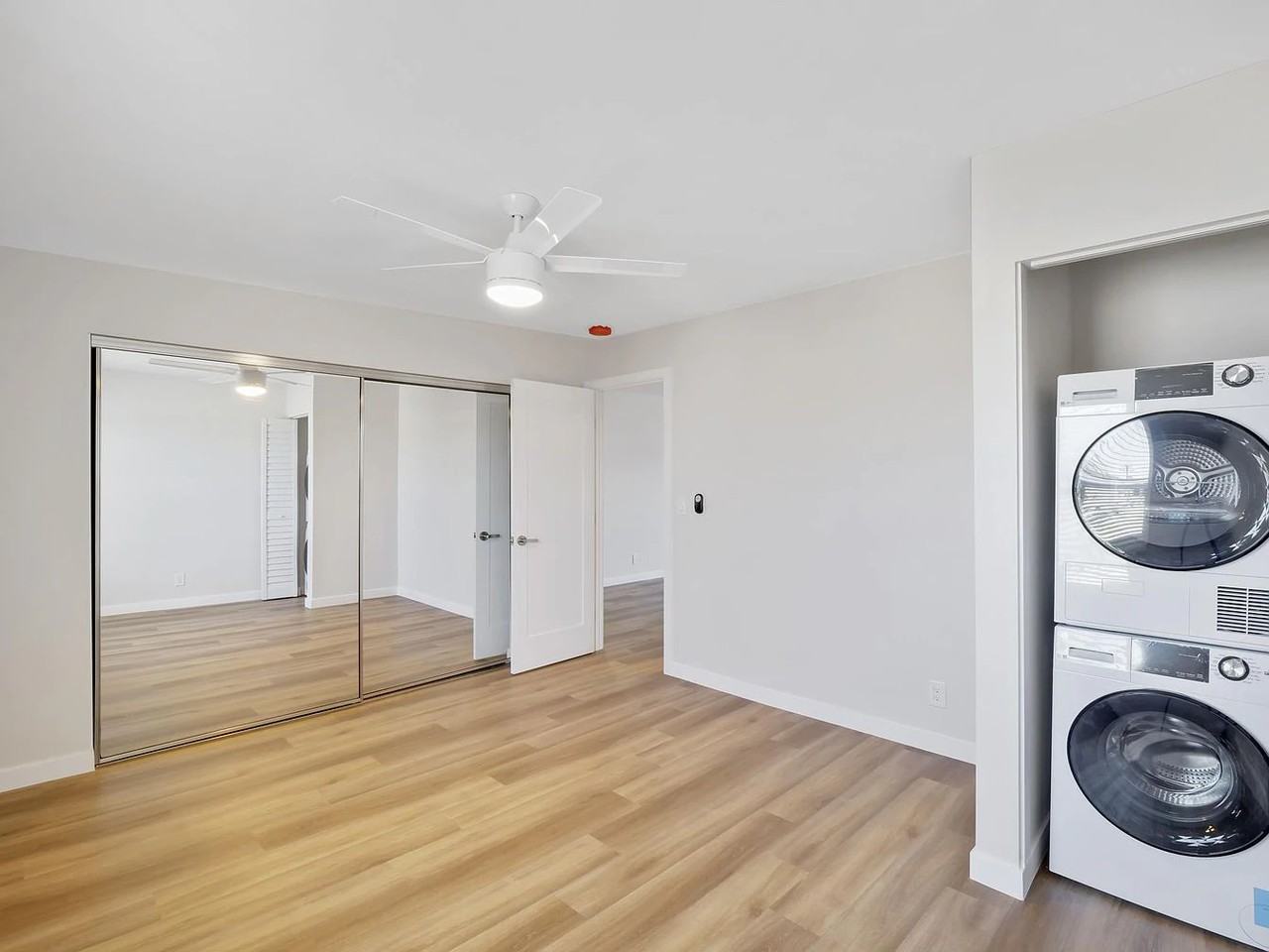 4006 Emerald St - Photo 6 of 10