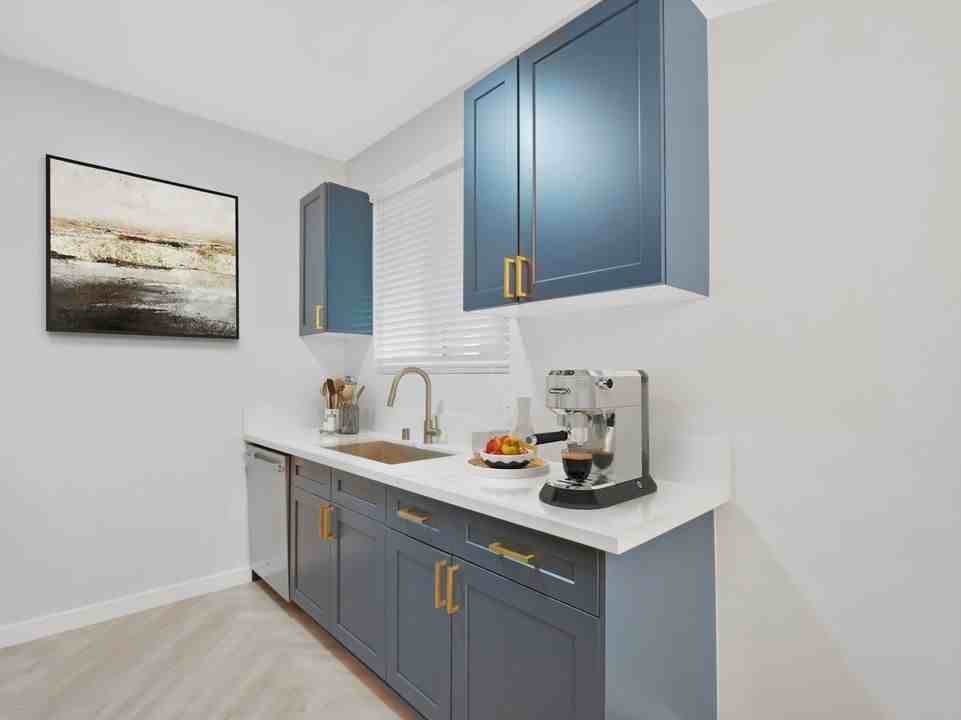 6175 Canterbury - Photo 4 of 15