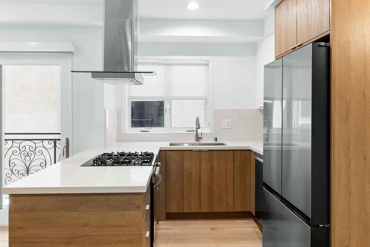 8833 Cynthia St - Photo 4 of 50