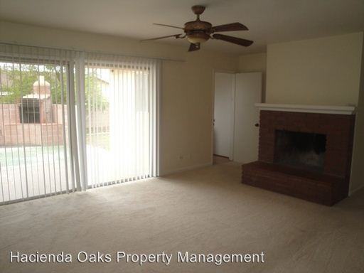 1005 N School St - Photo 2 of 11