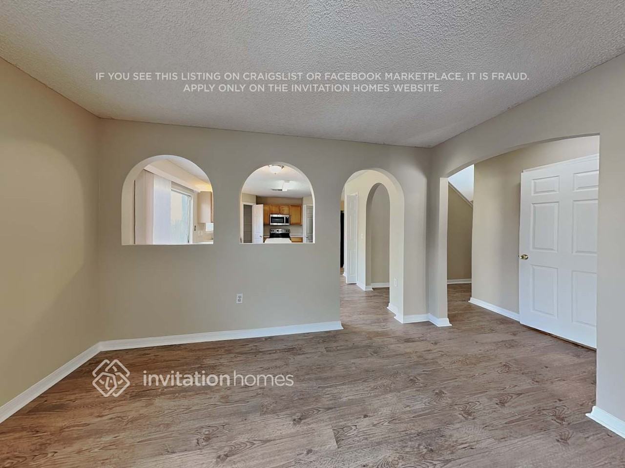 1800 Brookshire Cir - Photo 5 of 19