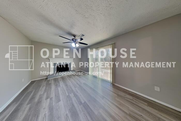 455 Sheringham Ct - Photo 4 of 20