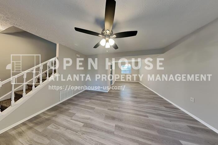 455 Sheringham Ct - Photo 5 of 20