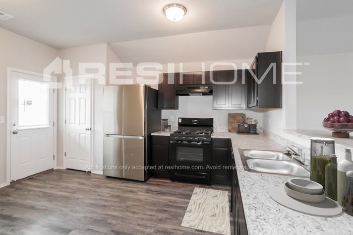 11905 Jude Way - Photo 2 of 17