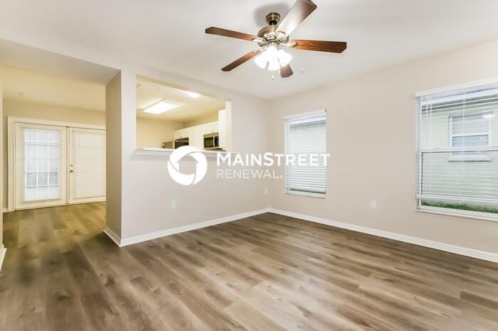 11815 Prickly Pear Way - Photo 4 of 16