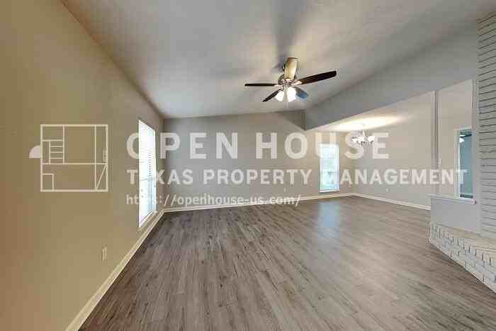 5701 Terry St - Photo 4 of 22