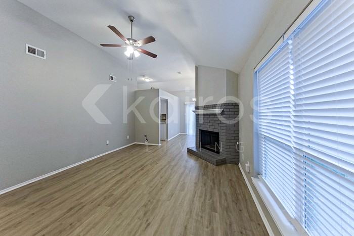 11811 Asher Ln - Photo 4 of 21