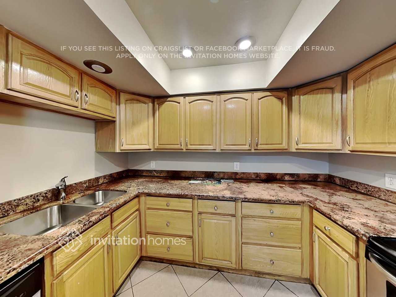 12340 Nw 30th Pl - Photo 7 of 15