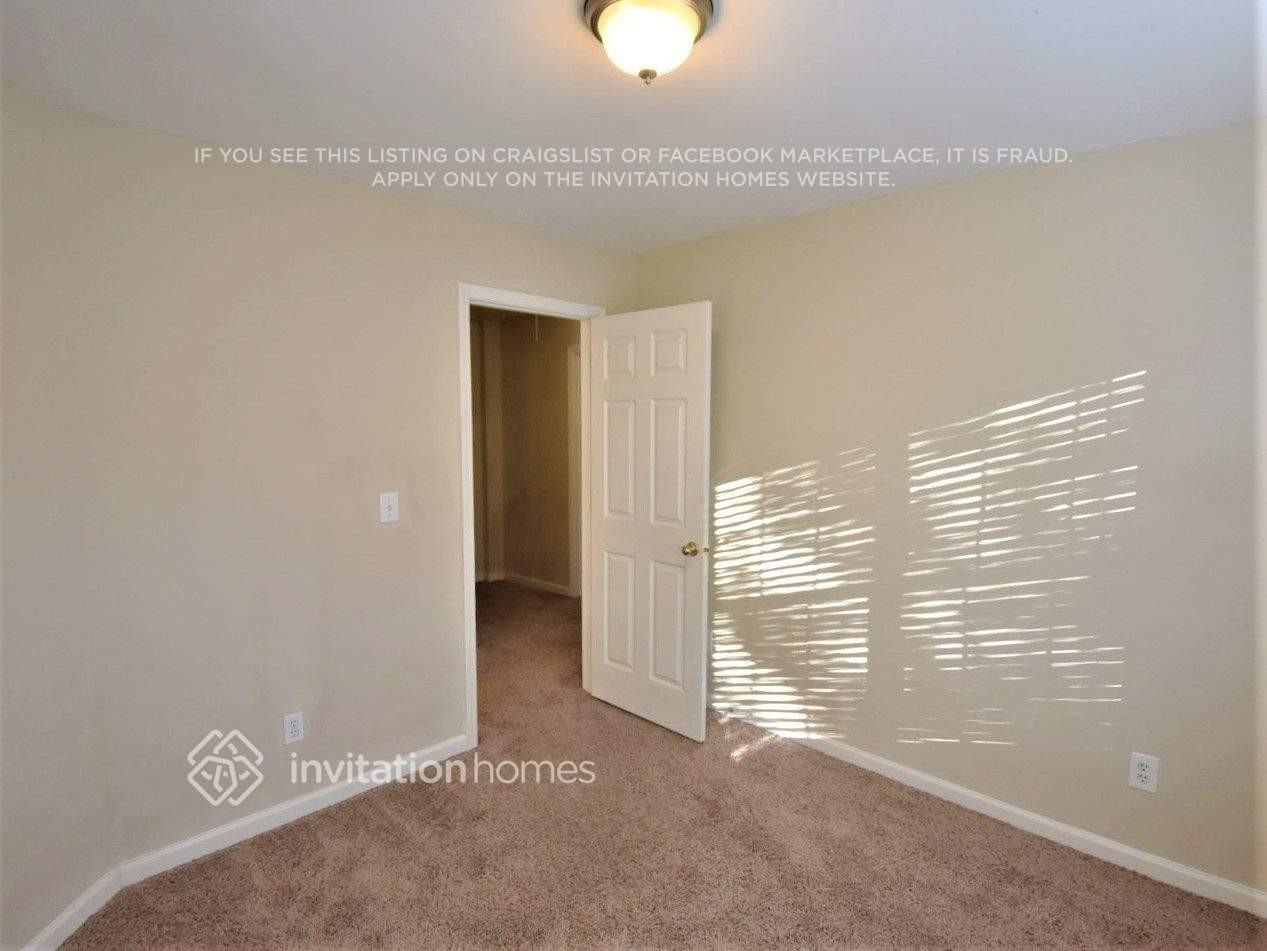 718 Arbour Way - Photo 3 of 6