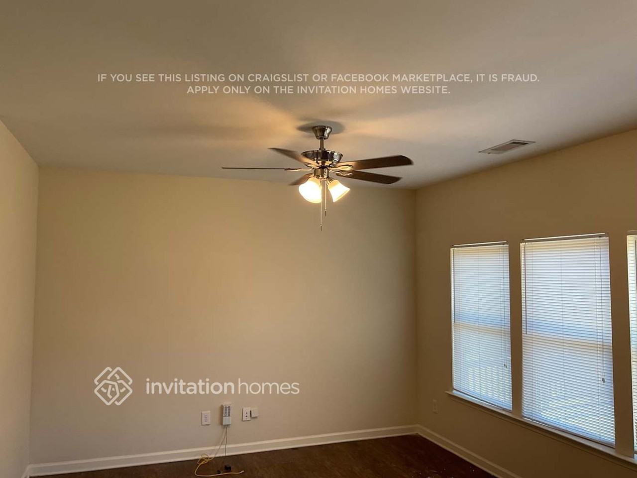 319 Village Broad St - Photo 2 of 24