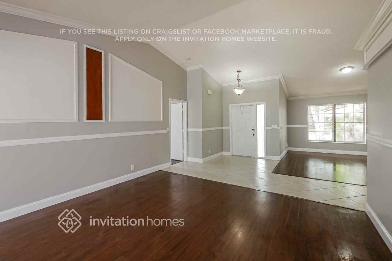 4411 Nw 73rd Way - Photo 4 of 17