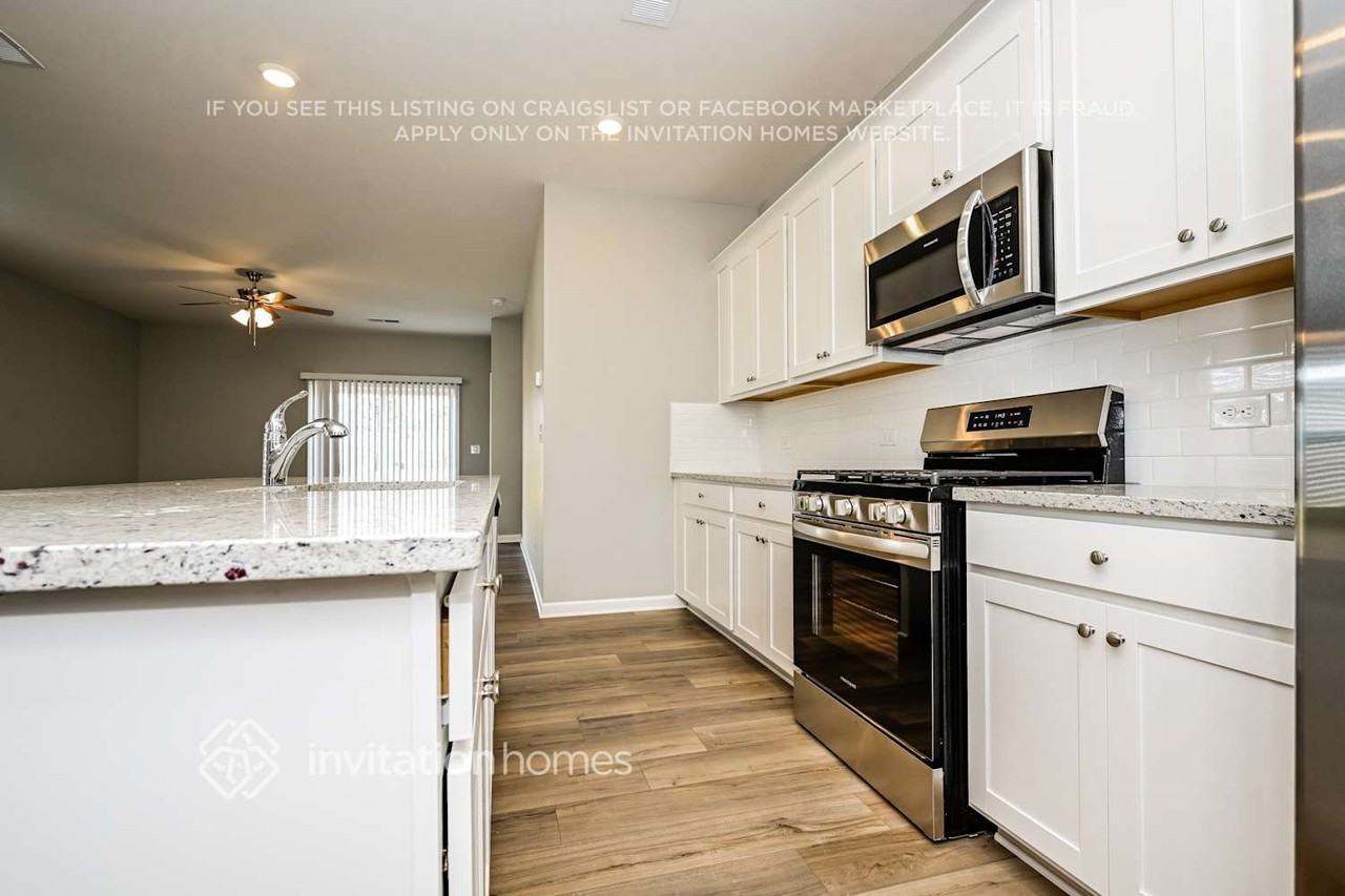 520 Almere Dr - Photo 5 of 18