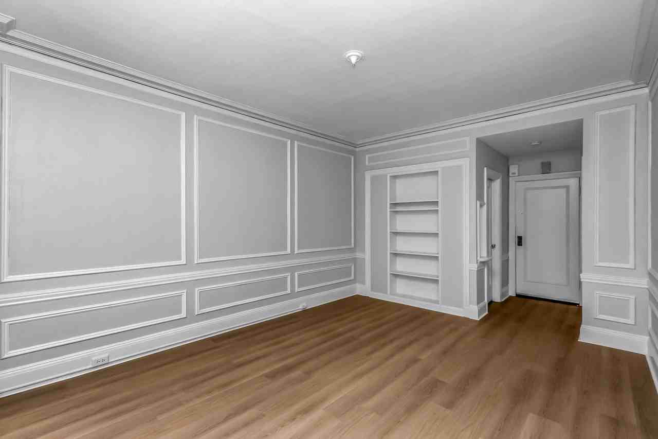 655 Powell - Photo 3 of 33