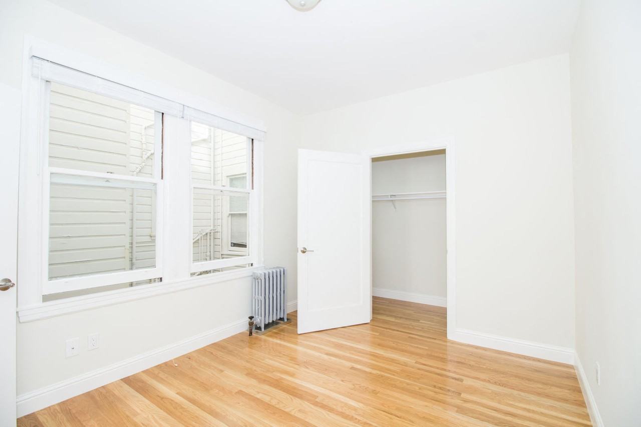 1819 Golden Gate - Photo 6 of 18