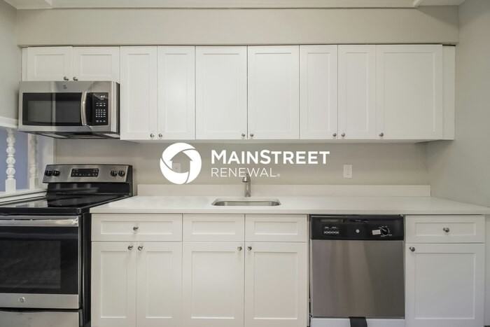 721 N E St - Photo 7 of 15