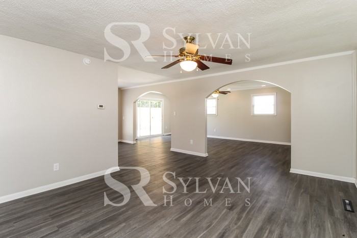 3412 Rainey Rd - Photo 5 of 16