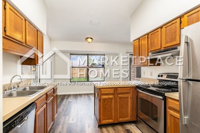 11632 Poydras Ln - Photo 6 of 21