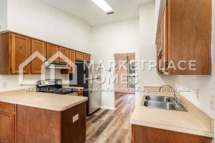 11632 Poydras Ln - Photo 7 of 21