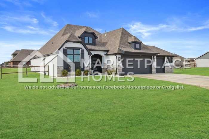 13468 North 59th Pl - Photo 5 of 39