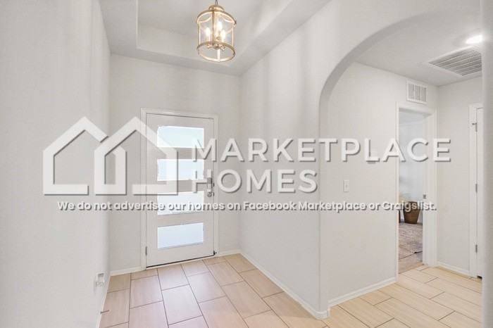 13468 North 59th Pl - Photo 6 of 39